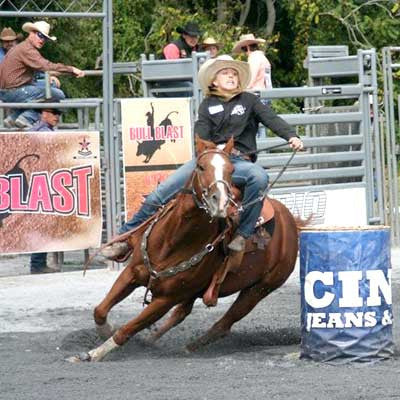 Lauren Keeney, barrel racing